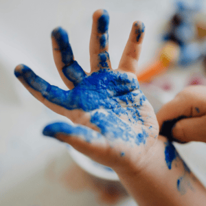 Les métiers pour travailler avec les enfants.