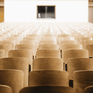 Concours CAPES 2025 : diminution des postes d'enseignants