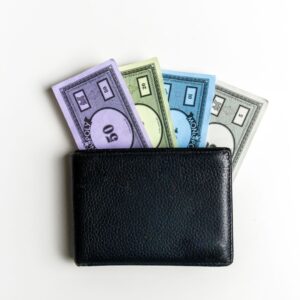 Frais de scolarité en école de commerce.