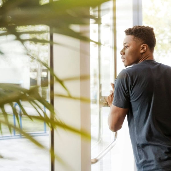 « Pour m’organiser, j’essaie de segmenter mon temps entre l’école et le travail » : des étudiants en apprentissage racontent leur quotidien