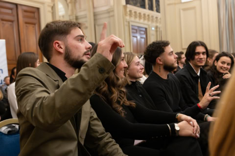 2 ECOLE ISG LUXURY MANAGEMENT