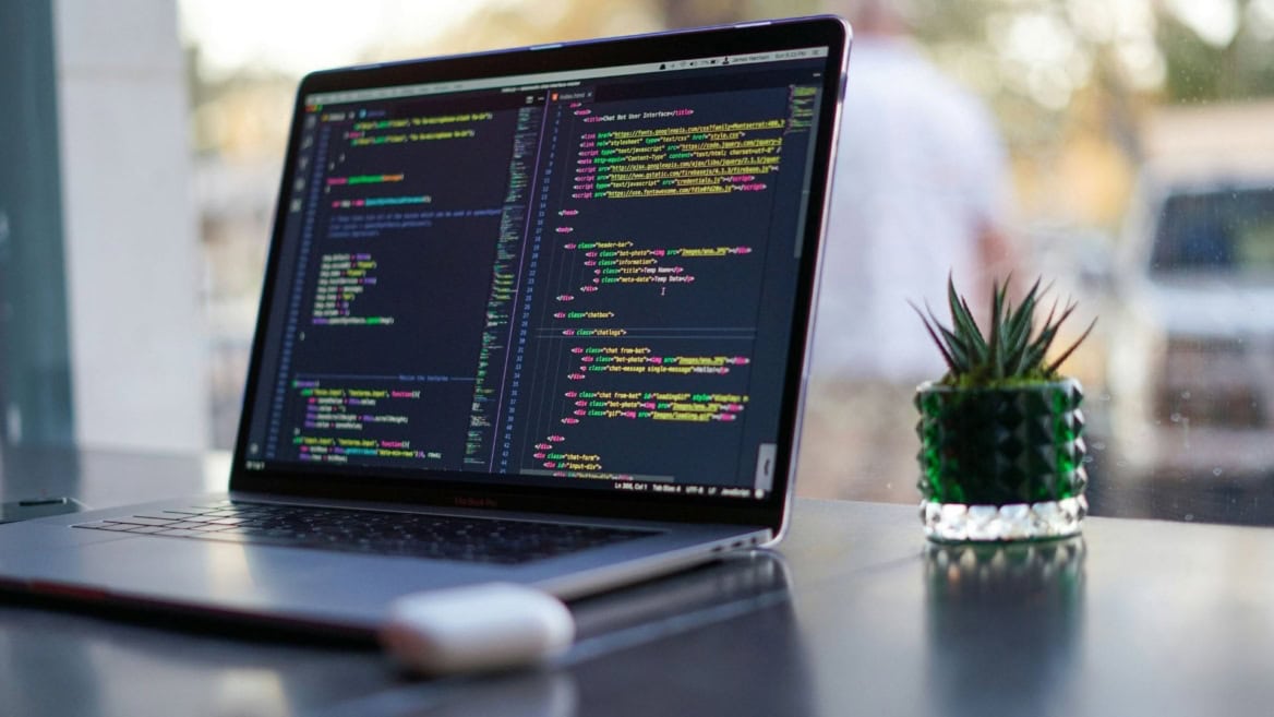 Apprendre à coder : votre atout pour le marché du travail