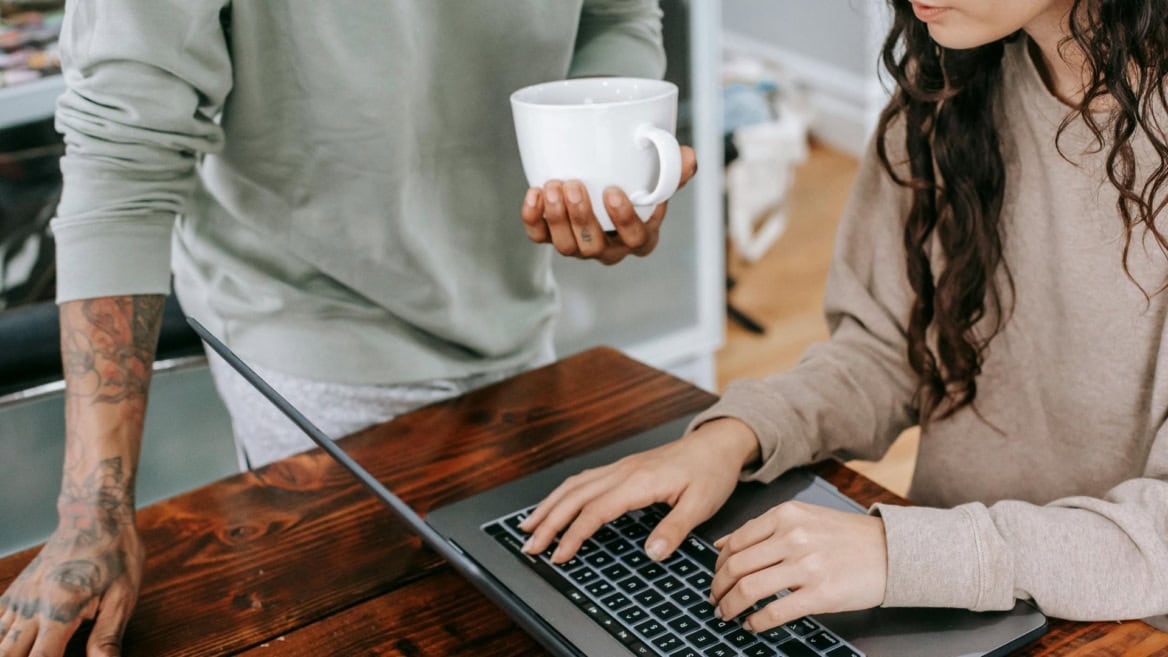 Alternants : tickets resto, congés... quels sont vos droits ?