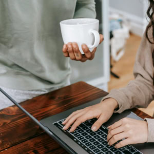 Alternants : tickets resto, congés... quels sont vos droits ?