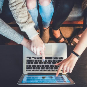 étudiants ordinateur