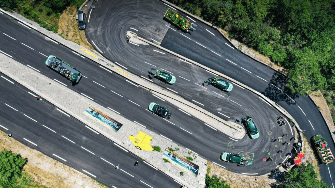 Sur la caravane du Tour de France